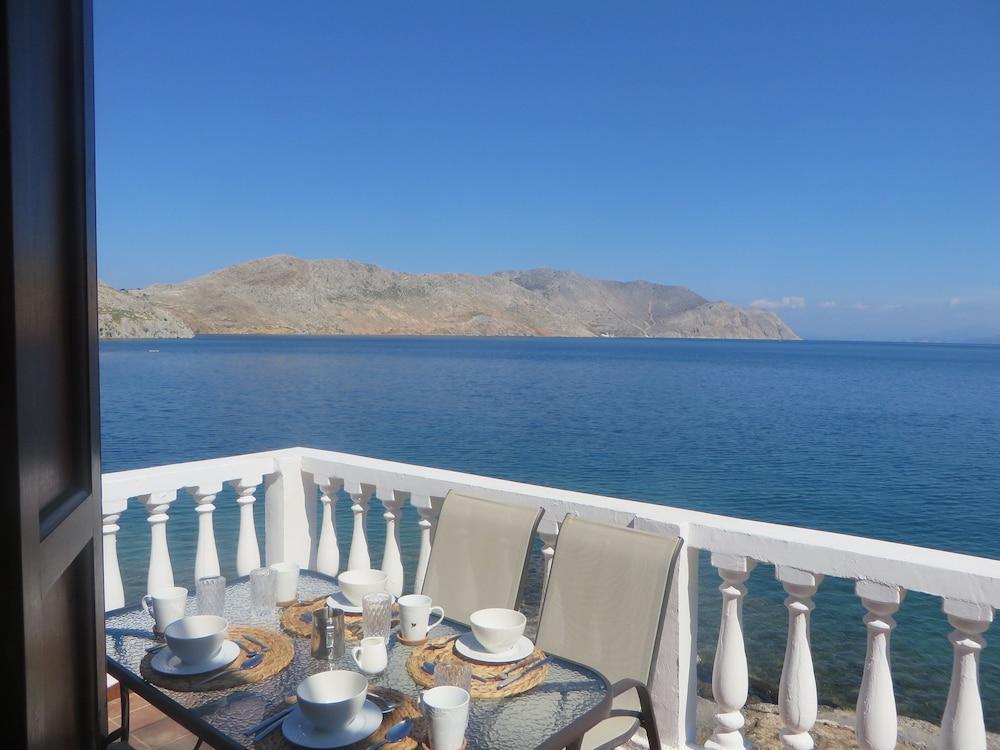 منزل الضيف سيمي  في Maravelia Mare المظهر الخارجي الصورة